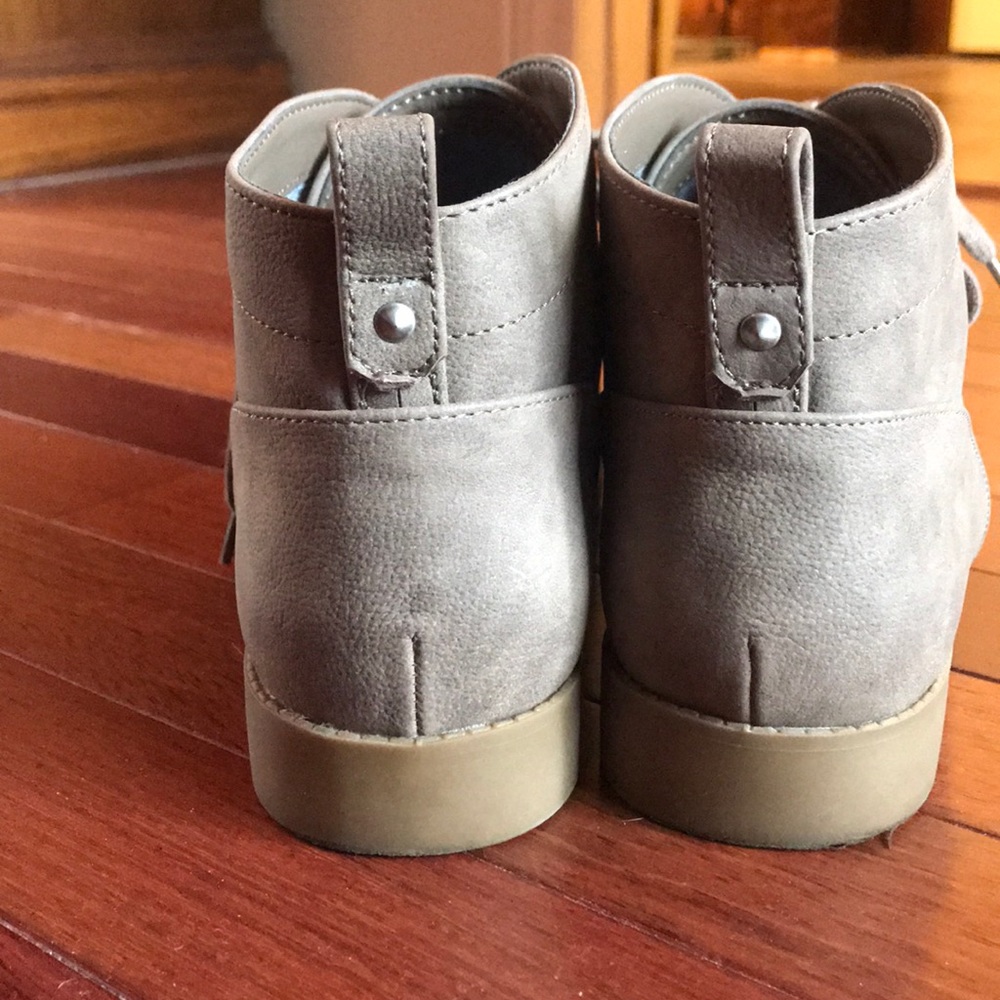 Booties - Picture 4 of 4